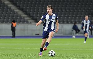 記者：和拜仁、多特競(jìng)爭(zhēng)，萊比錫致力于簽下柏林赫塔小將艾?；舳? >
                                        </div>
                                    </div>
                                                                        <div   id=