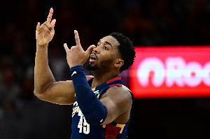 神仙打架！米切爾28中10空砍28分15板8助1斷 神仙準絕平三分