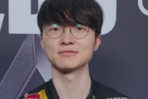 Faker選出各賽區(qū)最佳選手：LPL賽區(qū)Uzi LCP賽區(qū)Maple 最佳是自己