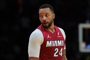 扎心了！維金斯夸鮑威爾今夏最佳引援 船記：這一點(diǎn)我可以證明