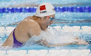 葉詩文：預(yù)賽成績比預(yù)期慢很多，個人單項沒過多目標(biāo)就是拼