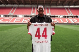 瑞士中場(chǎng)小將：很多球隊(duì)都?jí)粝胗性ㄟ@樣的隊(duì)長(zhǎng)，他人好又開(kāi)朗