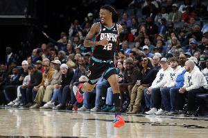 莫蘭特談失誤多無法找到節(jié)奏：找人卡位搶籃板我們必須做得更好