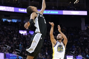 ESPN預(yù)測勝率：背靠背第二戰(zhàn)的勇士35.6% 馬刺64.4%占據(jù)優(yōu)勢