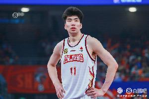 媒體人：浙江方面挽留余嘉豪 據說中國籃協(xié)和郭士強都曾出面協(xié)調