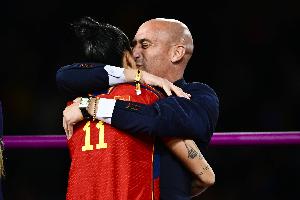 盧比亞萊斯新書揭內(nèi)幕：我征求埃爾莫索的同意 這是一場政治陰謀