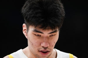 解說：如果國家隊中鋒位置人手足夠的話 支持余嘉豪勇敢請假