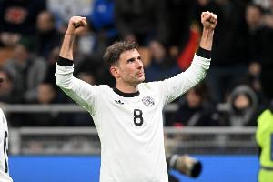 格雷茨卡：強大的拜仁幫對德國隊有益 球隊進攻時我嘗試當10號位