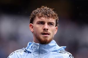 買斷費(fèi)3000萬！TA：埃利奧特在維拉處境不佳，若踢滿10場(chǎng)必須買斷