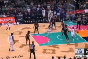 文班連續(xù)追防庫里8秒不失位！美媒：他竟然能跟上 令人震驚