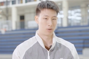 為什么能拿如此多offer？郇斯楠：可能是身體天賦 和對籃球的熱愛