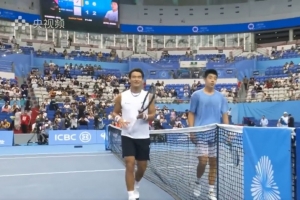 布云朝克特直落兩盤擊敗王亨洲，晉級全運會網(wǎng)球男單第三輪