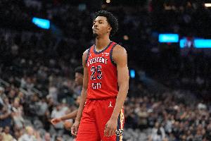 盡力了！墨菲21中13空砍35分5板1斷 5失誤