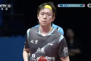 大頭連拿6分！王楚欽vs樊振東第一局，王楚欽11-7先下一城！