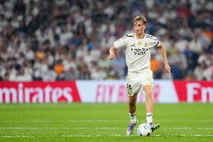 科貝：赫伊森肌肉不適缺戰(zhàn)格魯吉亞，今日檢查確定是否退出集訓(xùn)