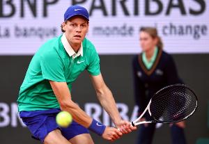 辛納談阿卡鎖定年終第一：實至名歸，他度過了不可思議的賽季