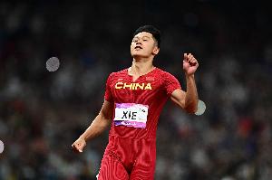 找找狀態(tài)！謝震業(yè)10秒31總成績(jī)第十三晉級(jí)全運(yùn)會(huì)男子100米復(fù)賽