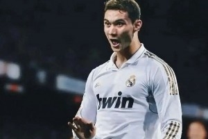 今日趣圖：大家都誤會羅哥了，真正的羅哥現(xiàn)在在拜合拉木身上呢~