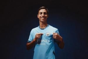 雷斯：從在游戲操控哈蘭德、B席再到成為隊(duì)友，這種感覺(jué)難以置信