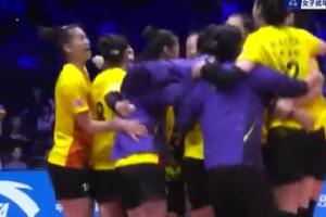 衛(wèi)冕冠軍止步8強！福建女排3-1力克天津女排，晉級全運會4強