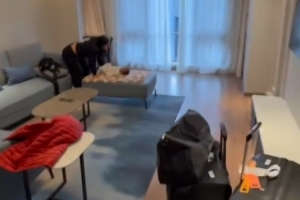 租金多少？杰曼曬首鋼為他全家準備的公寓：兩室兩廳兩衛(wèi)開放廚房