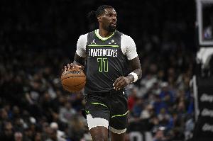 砍下22分！芬奇談里德：他的表現(xiàn)很不錯 投進的球都很流暢