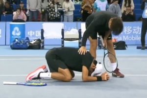 唐盛/孫淺2-1力克布云朝克特/鄭展，奪得全運會網(wǎng)球男雙金牌