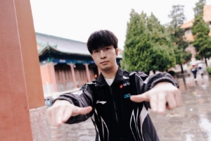 圈內(nèi)人：jd準(zhǔn)備先確保搶到gala wb在搶elk上比ig有優(yōu)勢(shì)