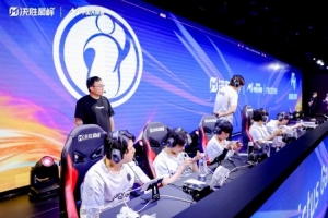 IG發(fā)布決勝巔峰選手賽后返圖：感謝大家的支持，我們巔峰再會(huì)！