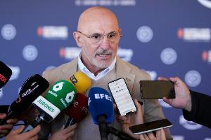 德拉富恩特：我認為這場比賽本應獲勝，但對于結(jié)果我還是很高興