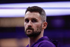 爵士主帥：我們已經(jīng)接納了樂福和他的家庭 我們需要他領(lǐng)導(dǎo)更衣室