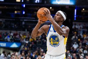 隊(duì)友不跑位我自己來(lái)！巴特勒半場(chǎng)8中5&6罰6中 拿下16分4板3助1斷