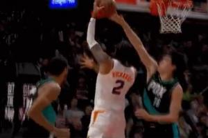 上來就發(fā)揮！楊瀚森末節(jié)再次登場 直面理查茲送對(duì)手吃個(gè)大火鍋