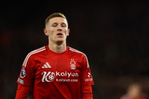 英媒：曼聯(lián)計劃明夏買中場，沃頓和安德森冬窗很難簽下且價格昂貴