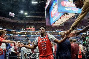 【菜鳥】奎因30分9板閃耀 克尼佩爾28分8板7助 楊瀚森2分2板1助