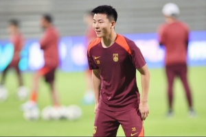 足球中國為陶強(qiáng)龍慶祝24歲生日，球員已為國足出戰(zhàn)5次