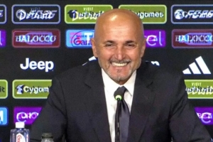 斯帕萊蒂：伊爾迪茲續(xù)約的事不由我決定；堅(jiān)信意大利能進(jìn)軍世界杯