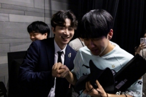 爆料人：BLG賽訓和老板就是在爭取Daeny了，看看丹尼會選擇哪里