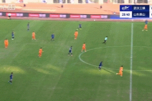 再次被吹！圖多列接長傳直入禁區(qū)搶射破門，裁判經(jīng)VAR確認判越位