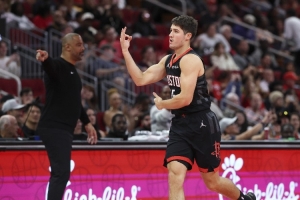 近6場場均15分命中率過半！攻防均有進步的謝潑德已成完美拼圖？