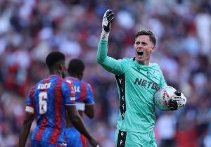 穩(wěn)！凱恩近8年聯(lián)賽38次罰點37次命中，僅被迪恩·亨德森撲出1次