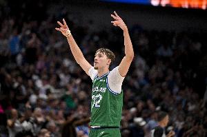 弗拉格達成250分100板50助！成為詹姆斯后達此成就最年輕球員