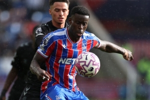 格伊：賽季這個階段排名并不重要，或許我們能贏得一座獎杯