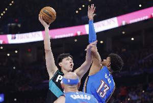 拓記：楊瀚森上場17分鐘出手11次 喜歡他隨時準備幫助球隊的態(tài)度