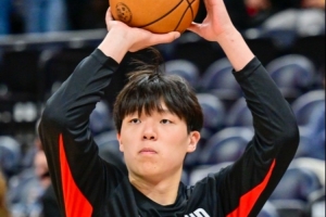 斯普利特：楊瀚森上場感受強(qiáng)度是好事 他的傳球等天賦未全部兌現(xiàn)