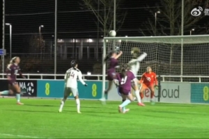 憑借唐佳麗和張琳艷的進(jìn)球，中國(guó)女足2-0戰(zhàn)勝伯恩利女足