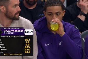 勇士VS爵士轉(zhuǎn)播畫面：23年16順位的喬治各項數(shù)據(jù)都生涯新高