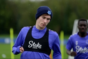 talkSPORT：多隊(duì)關(guān)注詹姆斯·加納，埃弗頓希望與球員續(xù)約