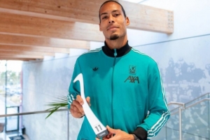 5次入選FIFPro年度最佳陣容！范戴克：來自同行的認(rèn)可是最棒的