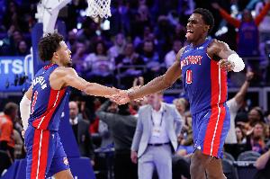 活塞豪取13連勝追平隊(duì)史紀(jì)錄 此前兩次13連勝時(shí)均奪冠&04擊敗湖人